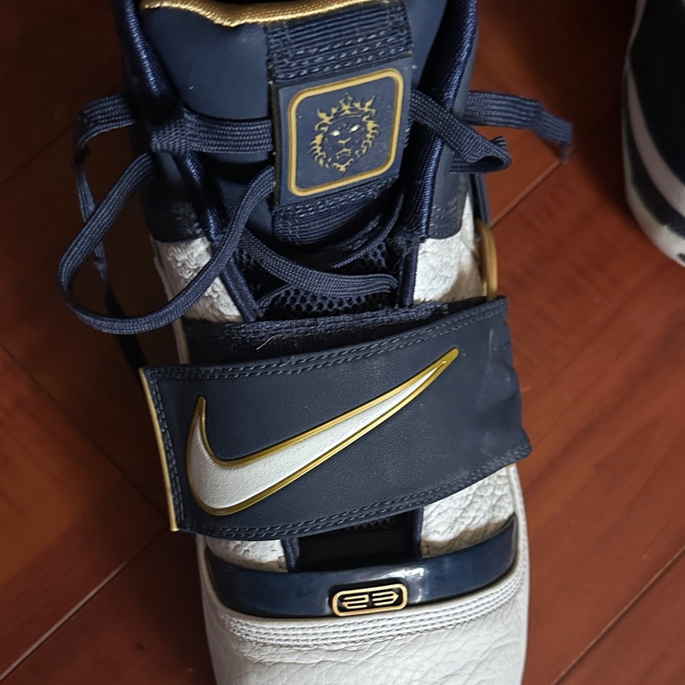 Nike LeBron Solider 1 Think 16 - Picture 3 of 9
